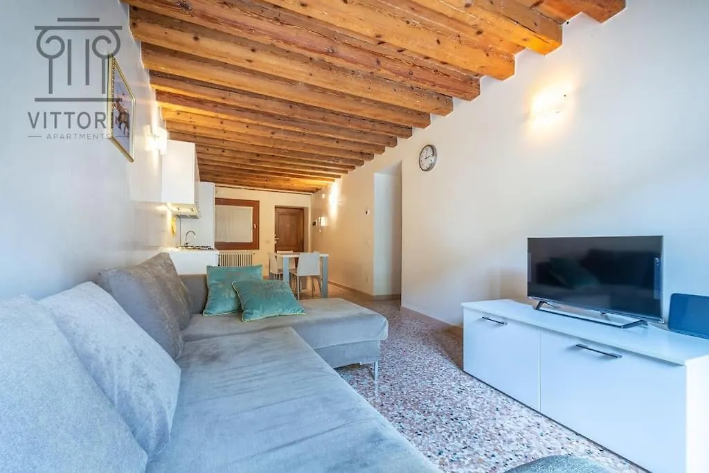 Vittoria Apartments: Palladio 2 Vicenza 0*,  Italy